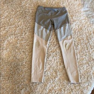 Outdoor voice leggings